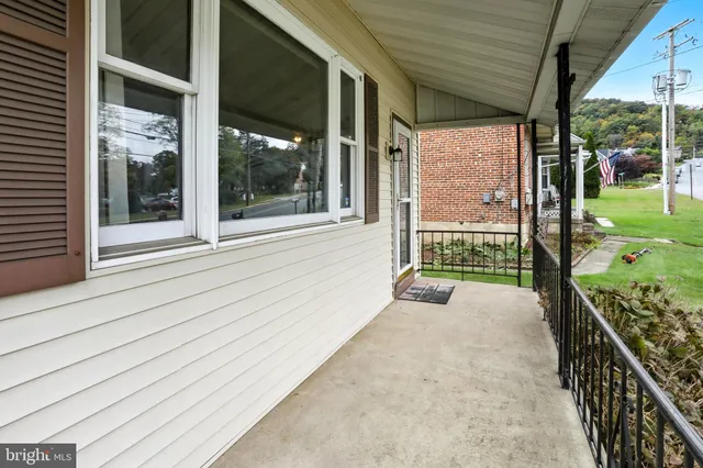 $275,000 | 3024 Oley Turnpike Road, Reading, PA 19606