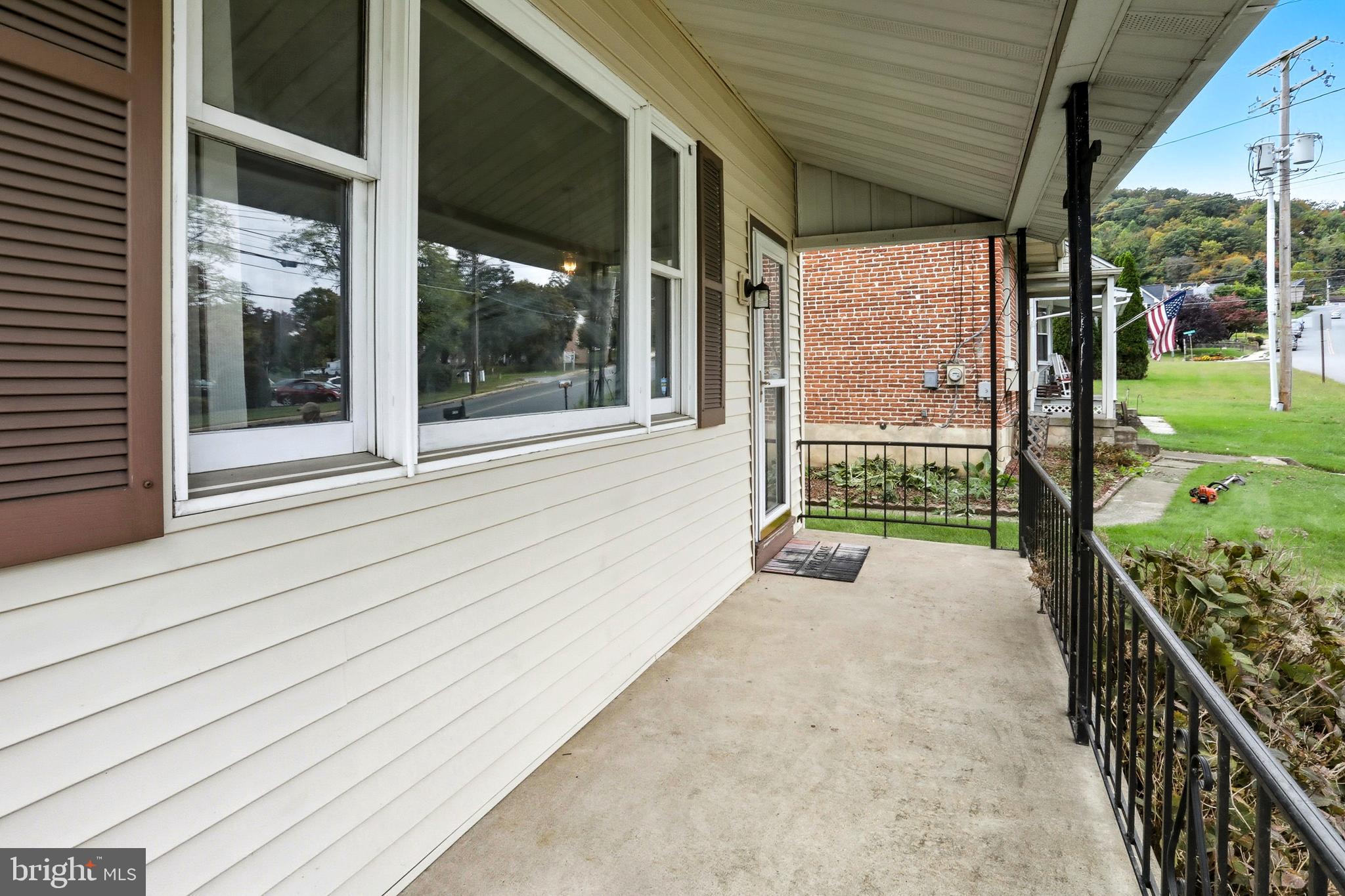 3024 Oley Turnpike Road Reading, PA 19606 - Photo 2 of 33