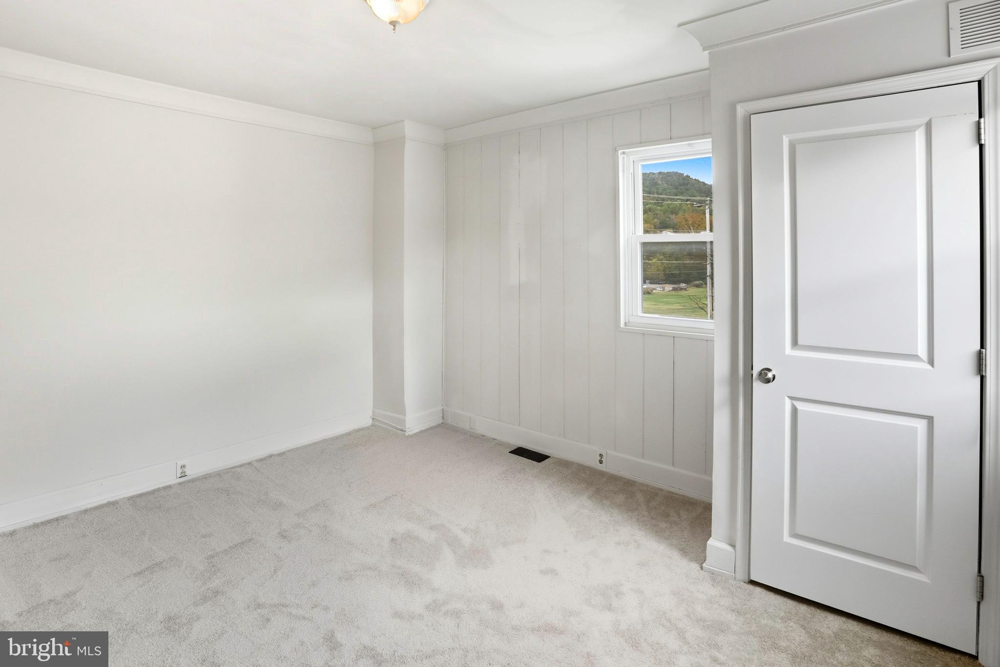 3024 Oley Turnpike Road Reading, PA 19606 - Photo 23 of 33