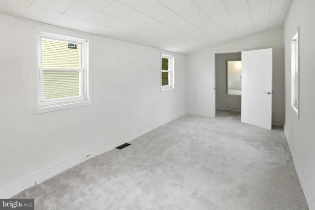 $275,000 | 3024 Oley Turnpike Road, Reading, PA 19606