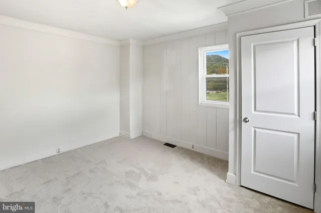 $275,000 | 3024 Oley Turnpike Road, Reading, PA 19606