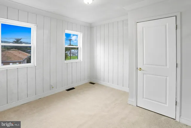 $275,000 | 3024 Oley Turnpike Road, Reading, PA 19606