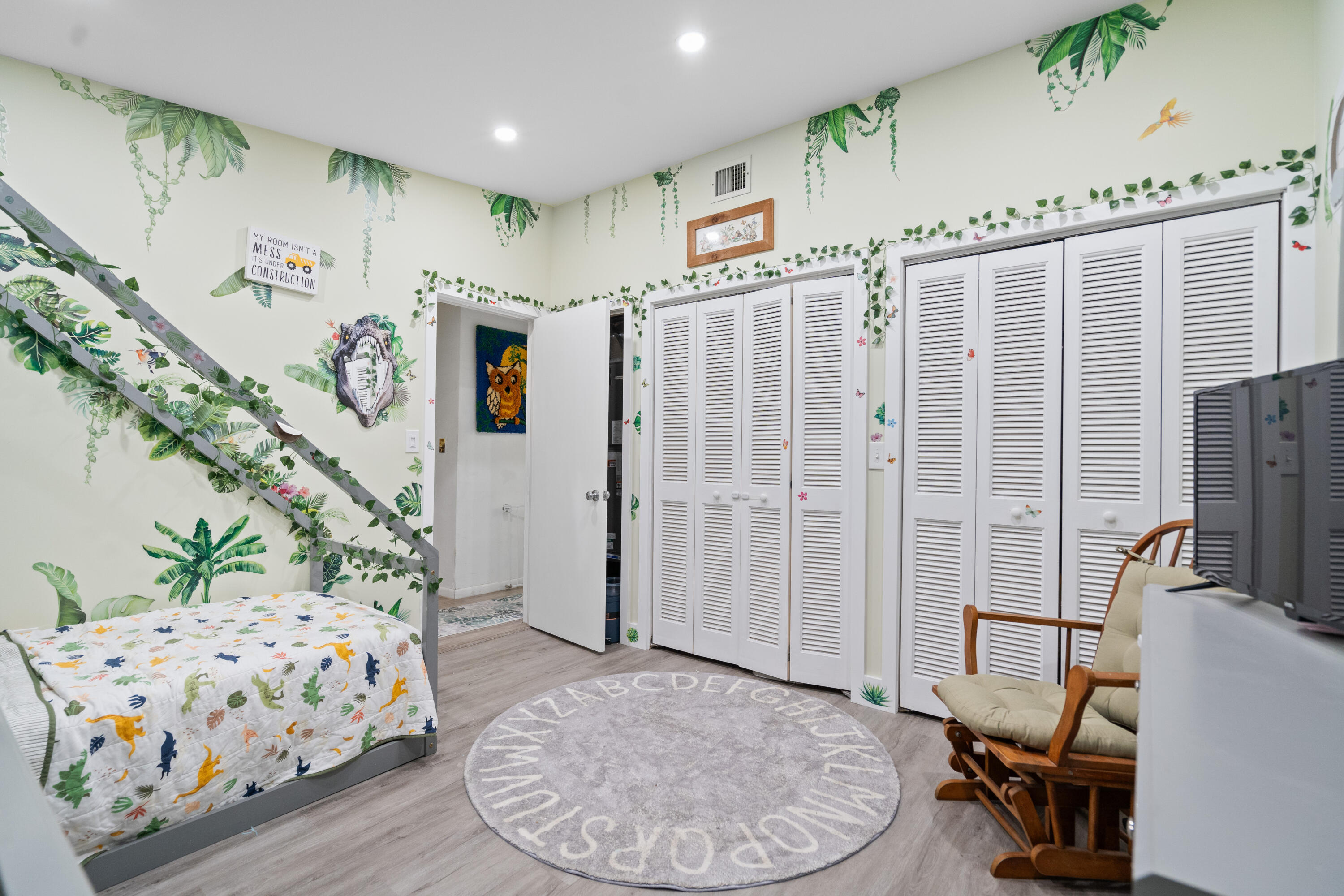 778 Canal Street Key Largo, FL 33037 - Photo 27 of 34 a bedroom with furniture and a window