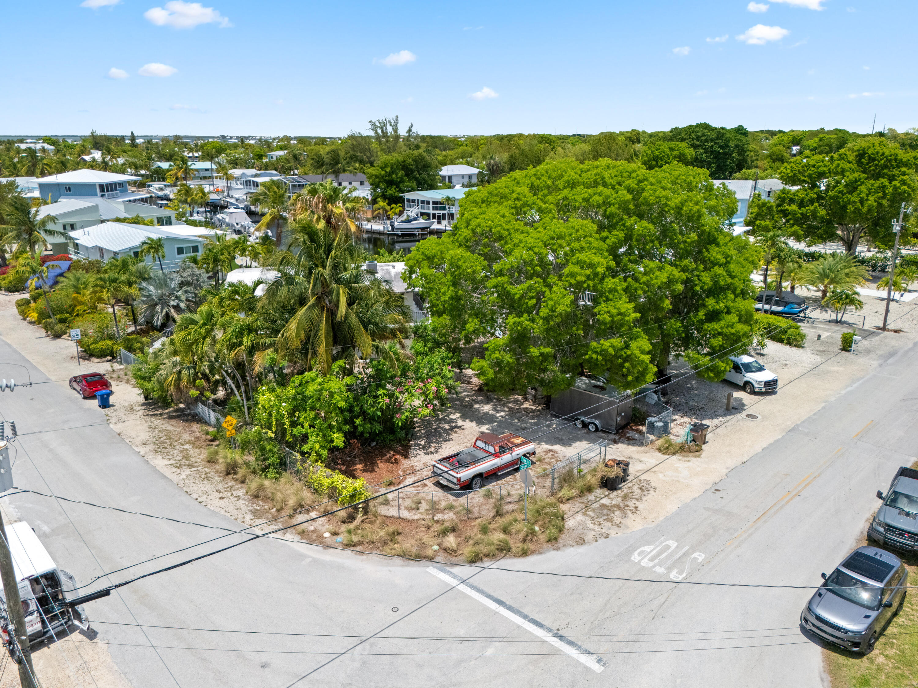 778 Canal Street Key Largo, FL 33037 - Photo 30 of 34 a view of a garden with an outdoor space