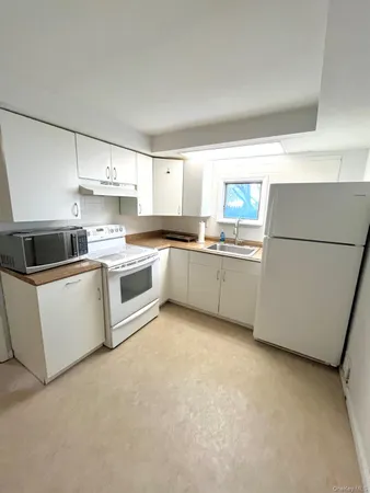 $1,900 | 53 Circle Drive North, East Patchogue, NY 11772