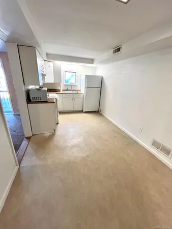 $1,900 | 53 Circle Drive North, East Patchogue, NY 11772