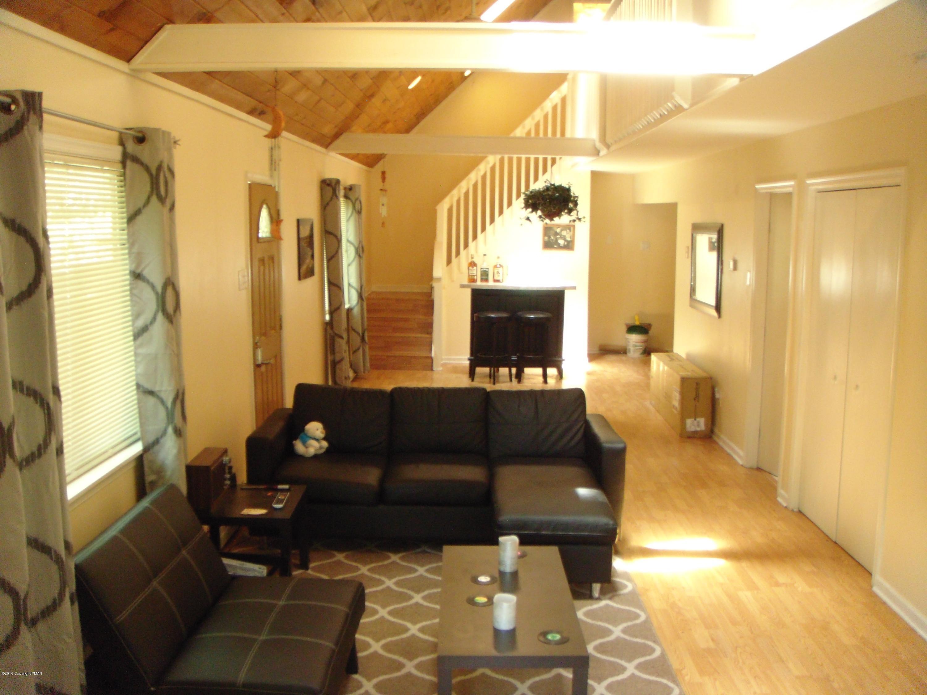 114 Doe Loop Bushkill, PA 18324 - Photo 24 of 24 Open Floor-plan and Vaulted Ceiling