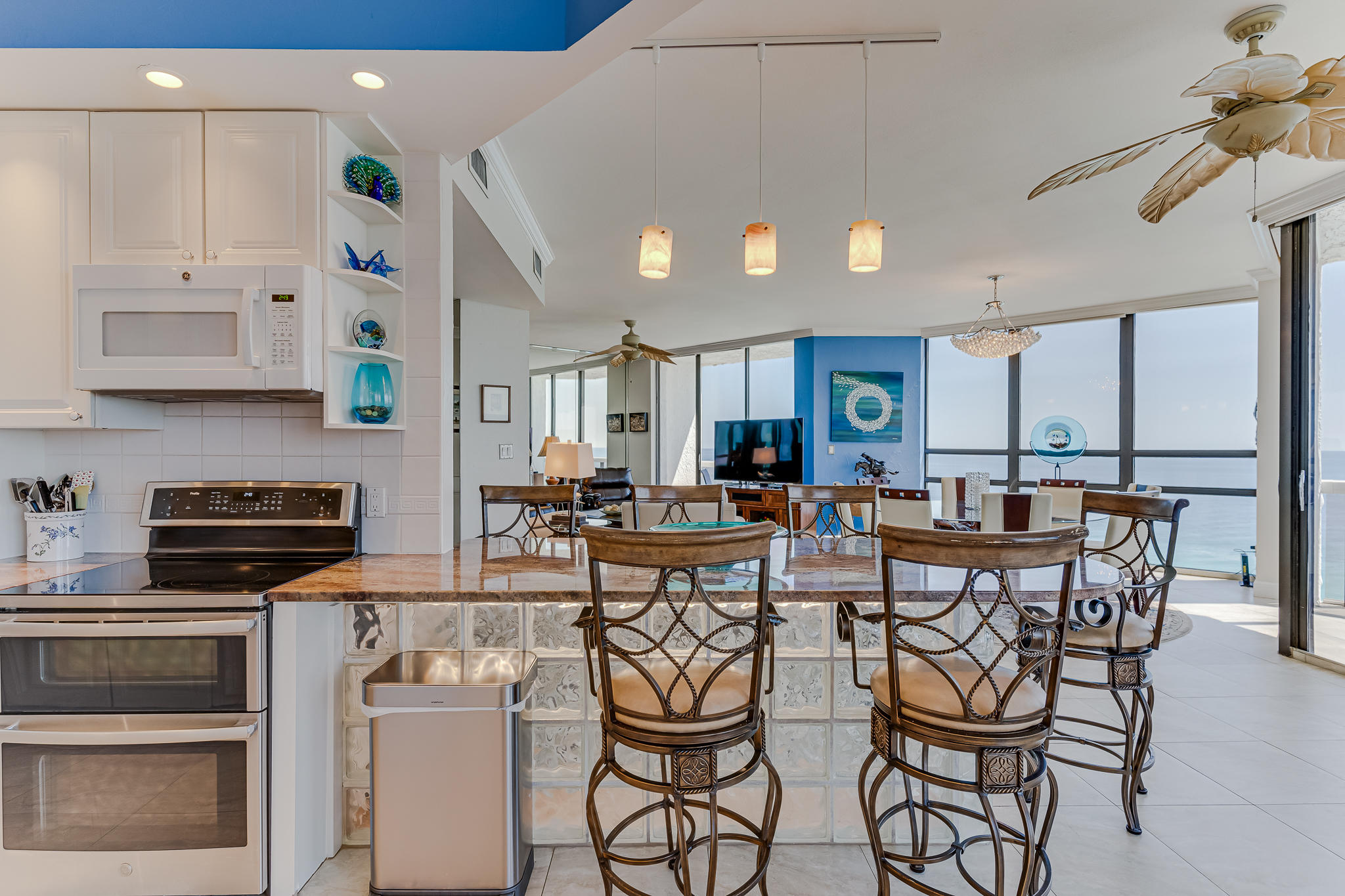 1096 Scenic Gulf Drive, Unit PH 1602 Miramar Beach, FL 32550 - Photo 19 of 80 breakfast bar