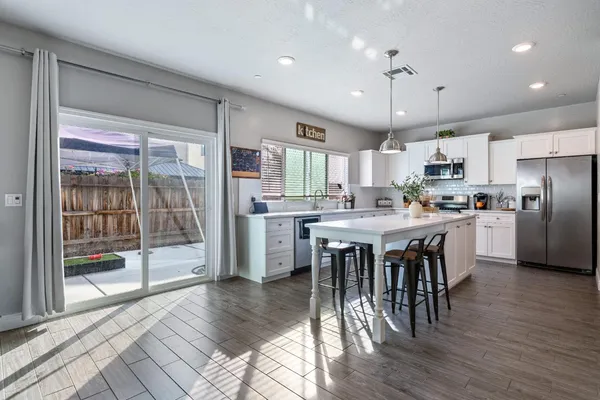 $500,000 | 6157 East Garland Avenue, Fresno, CA 93727