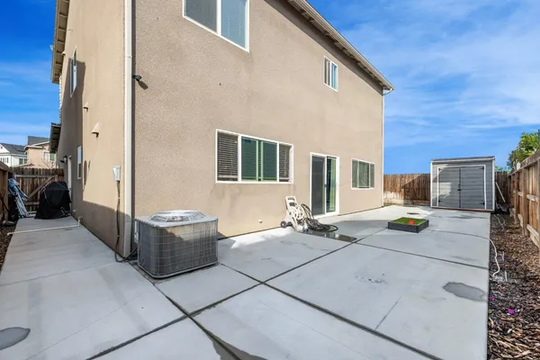 $500,000 | 6157 East Garland Avenue, Fresno, CA 93727