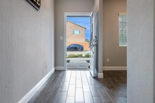 $500,000 | 6157 East Garland Avenue, Fresno, CA 93727