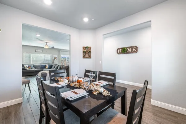 $500,000 | 6157 East Garland Avenue, Fresno, CA 93727