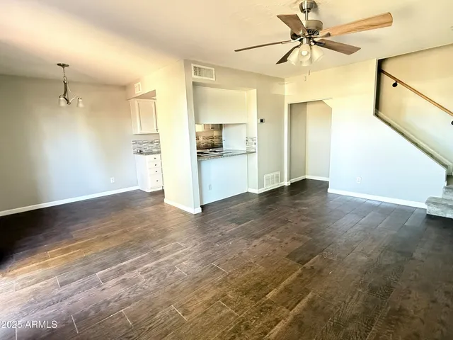 $1,695 | 8125 East Glenrosa Avenue, Scottsdale, AZ 85251