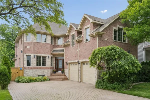 $1,100,000 | 5054 West Berwyn Avenue, Chicago, IL 60630