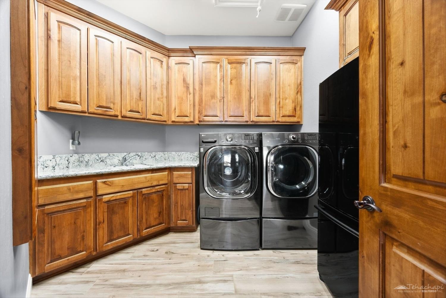 28429 Valley Oak Road Keene, CA 93531 - Photo 45 of 62 Gallery Image 45
