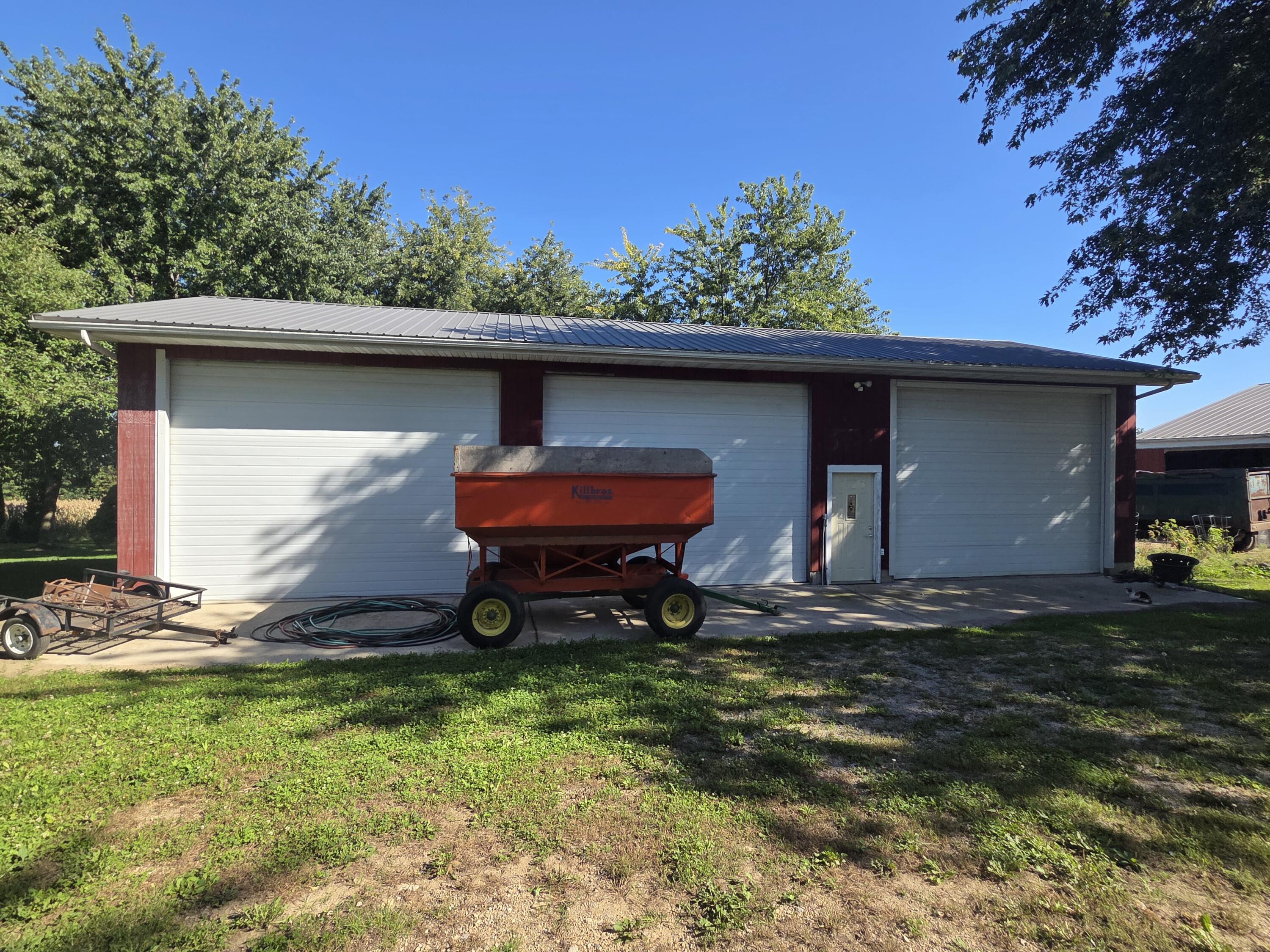 5546 Langer Road Medina, WI 53559 - Photo 22 of 27 Shop