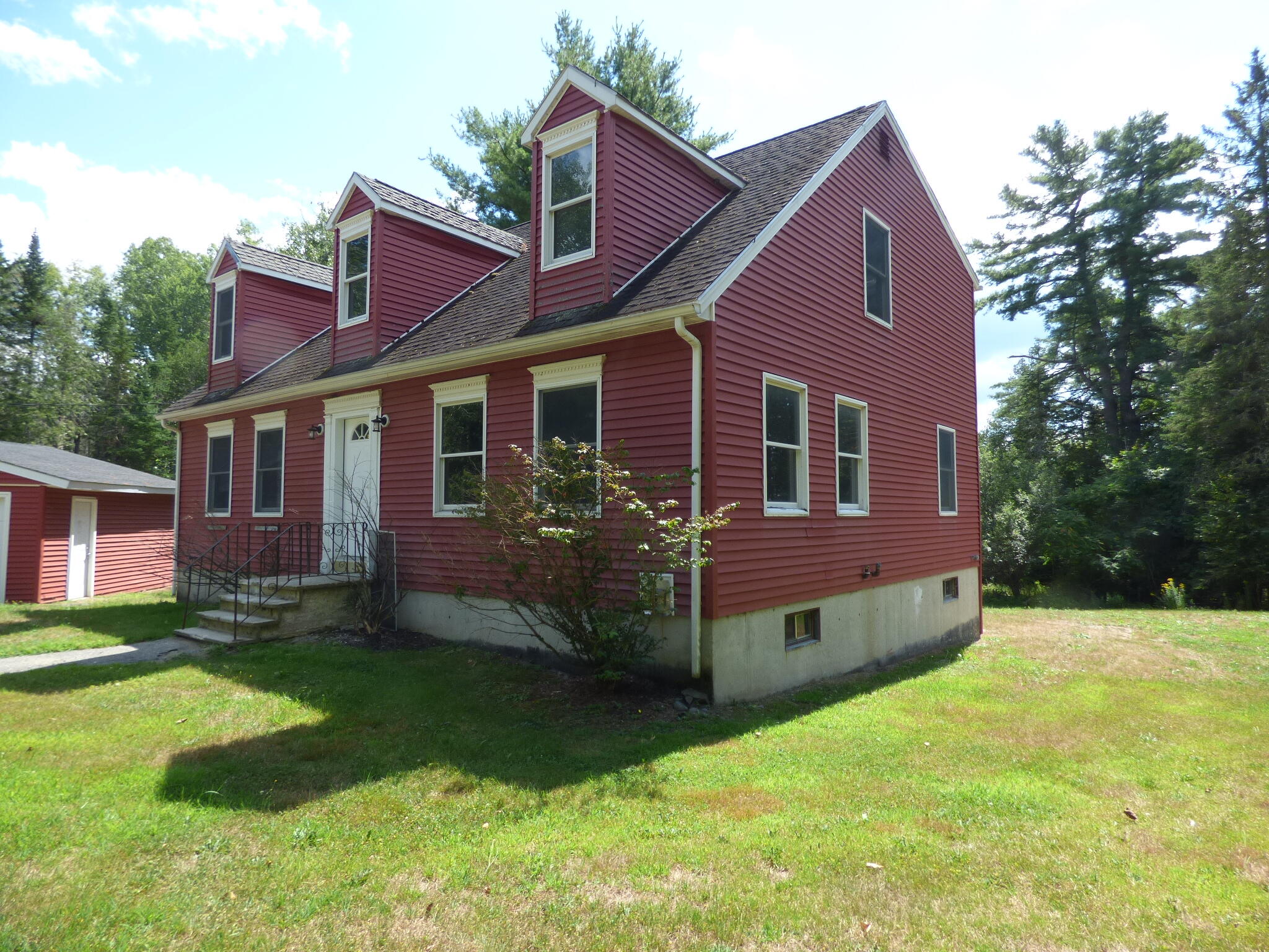 761 Main Road Eddington, ME 04428 - Photo 7 of 32 right