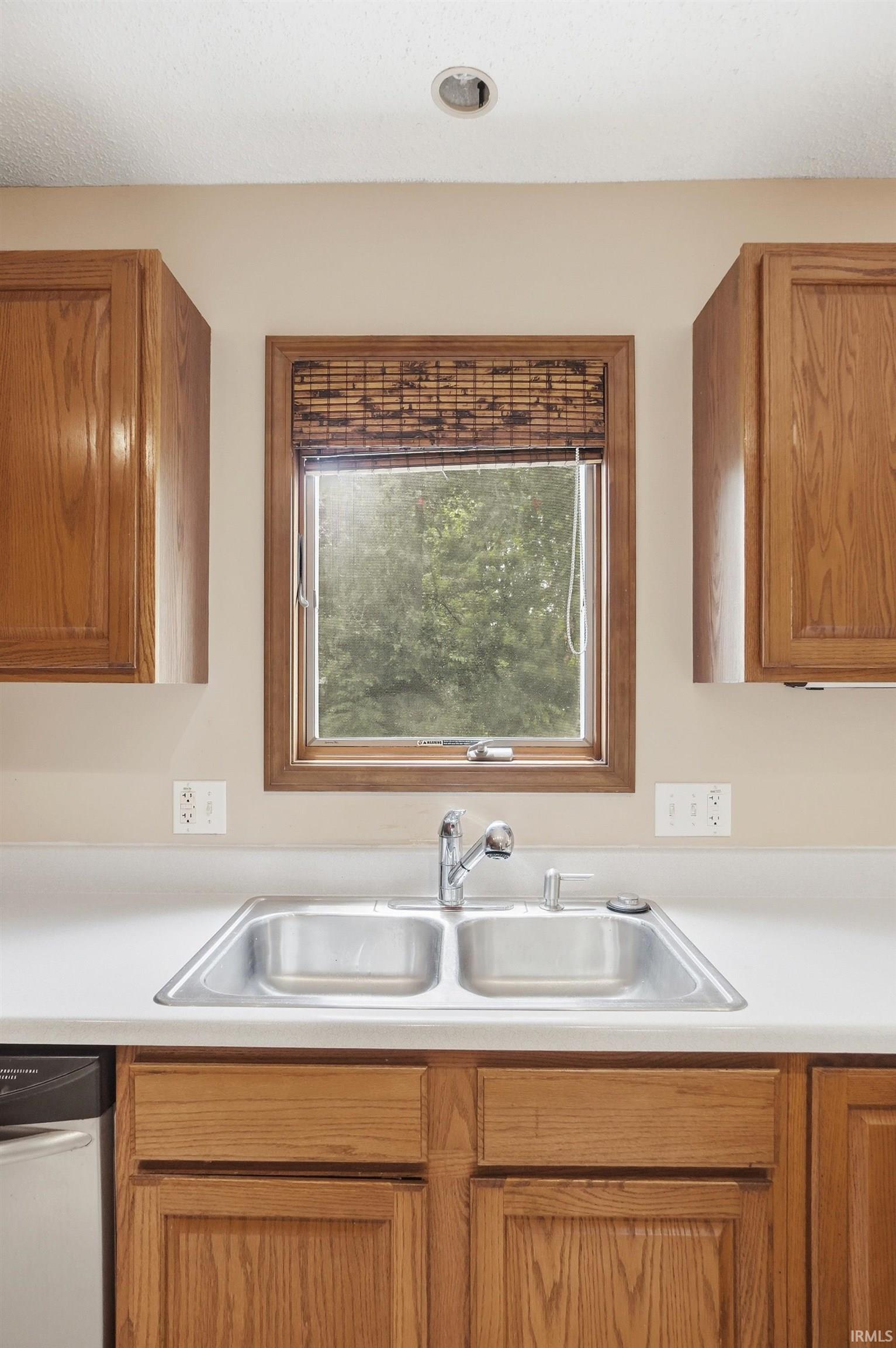 2317 Broken Oak Road Fort Wayne, IN 46818 - Photo 12 of 48