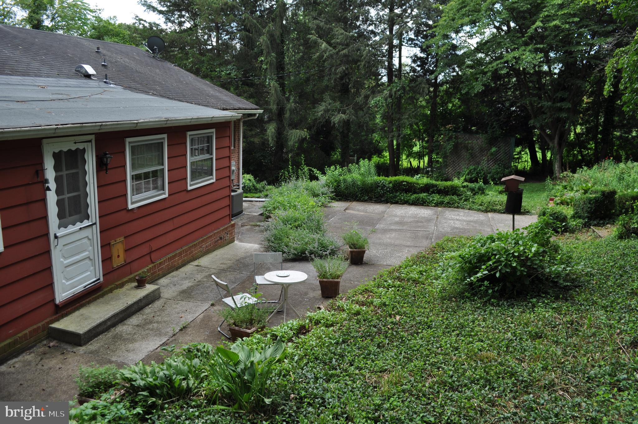 1206 Belfast Road Sparks, MD 21152 - Photo 4 of 47 Rear patio