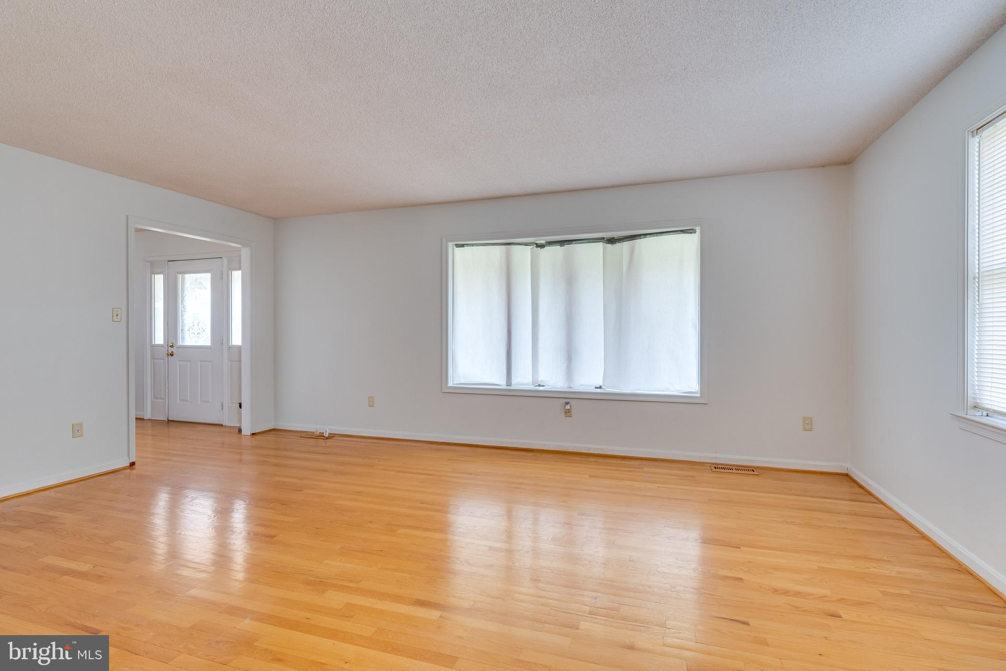 191 Alexis Drive Ranson, WV 25438 - Photo 8 of 52