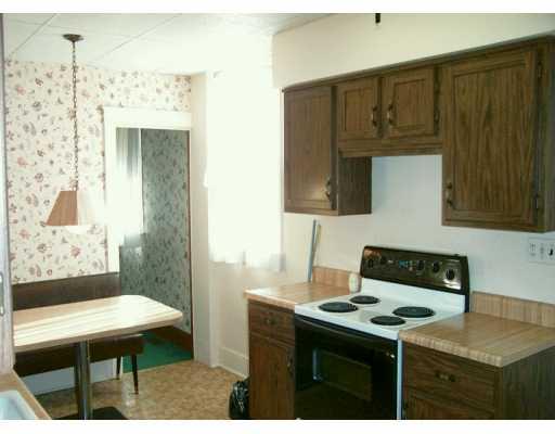 4221 New Texas Road Plum, PA 15239 - Photo 4 of 8 Kitchen.