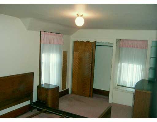 4221 New Texas Road Plum, PA 15239 - Photo 6 of 8 Master Bedroom.