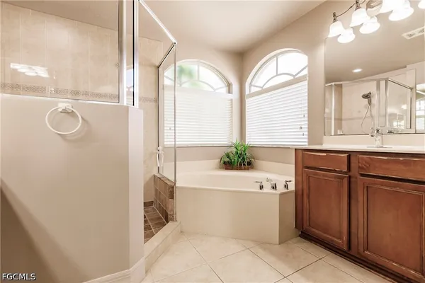 $3,300 | 3573 Malagrotta Circle, Cape Coral, FL 33909
