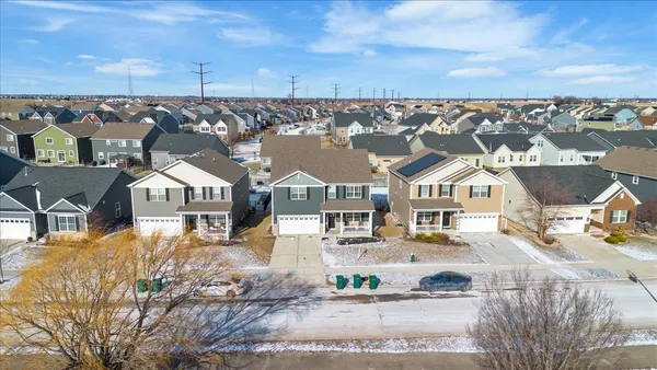 $430,000 | 1814 Peyton Terrace, Shorewood, IL 60404