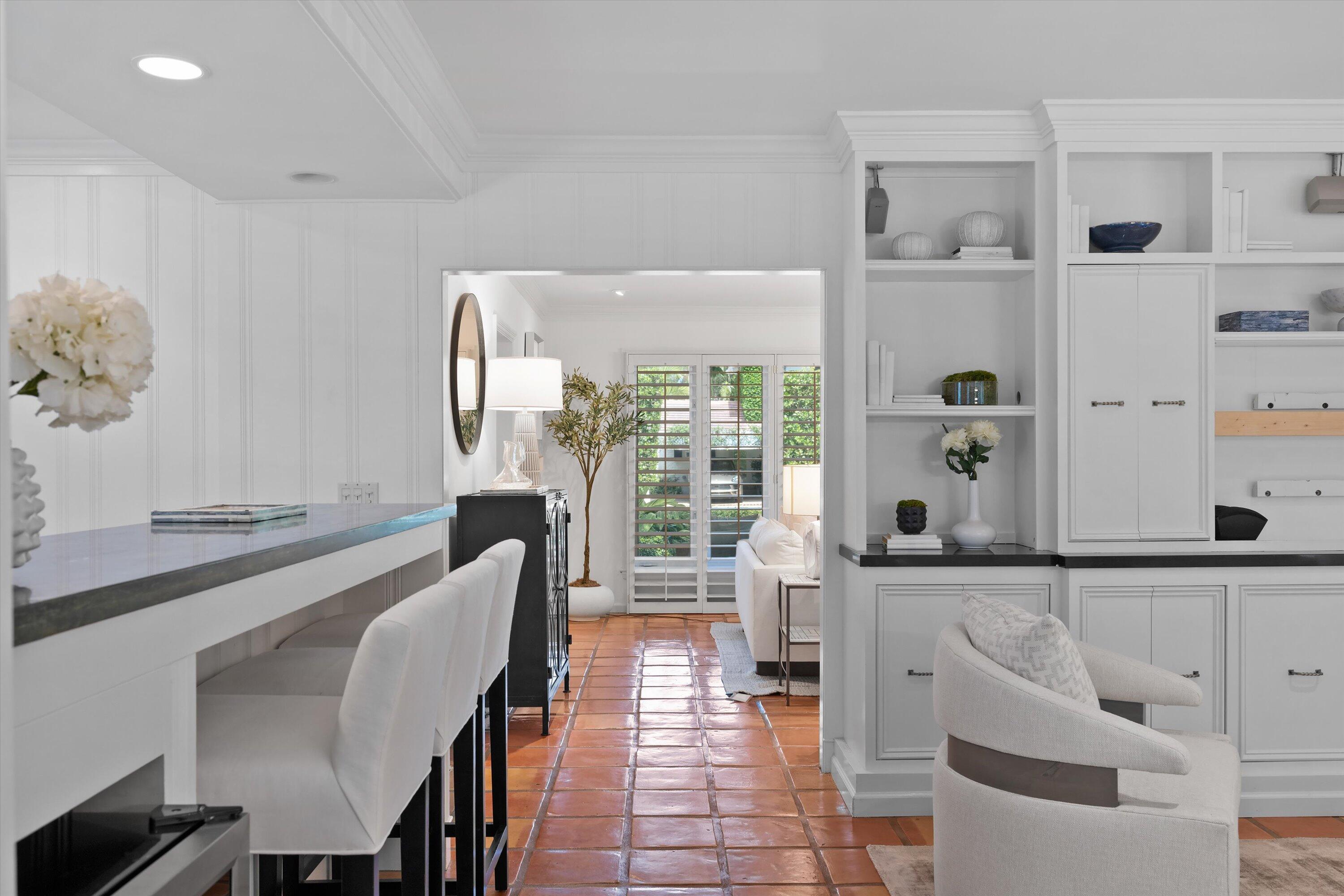 274 Monterey Road Palm Beach, FL 33480 - Photo 12 of 53 Charm