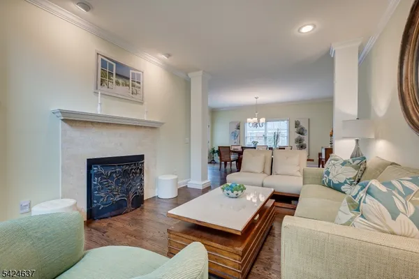 $1,049,999 | 197 Amboy Avenue, Metuchen, NJ 08840