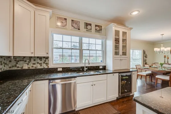 $1,049,999 | 197 Amboy Avenue, Metuchen, NJ 08840