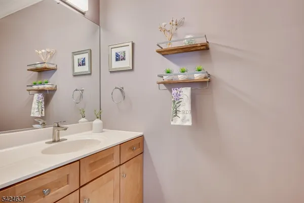 $1,049,999 | 197 Amboy Avenue, Metuchen, NJ 08840