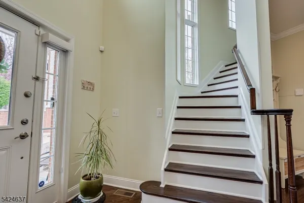 $1,049,999 | 197 Amboy Avenue, Metuchen, NJ 08840