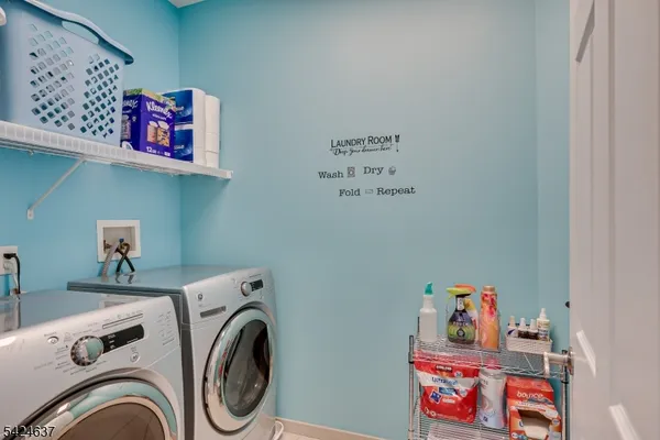 $1,049,999 | 197 Amboy Avenue, Metuchen, NJ 08840