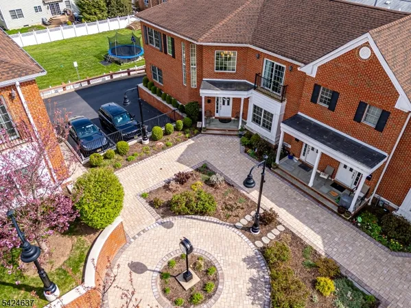 $1,049,999 | 197 Amboy Avenue, Metuchen, NJ 08840