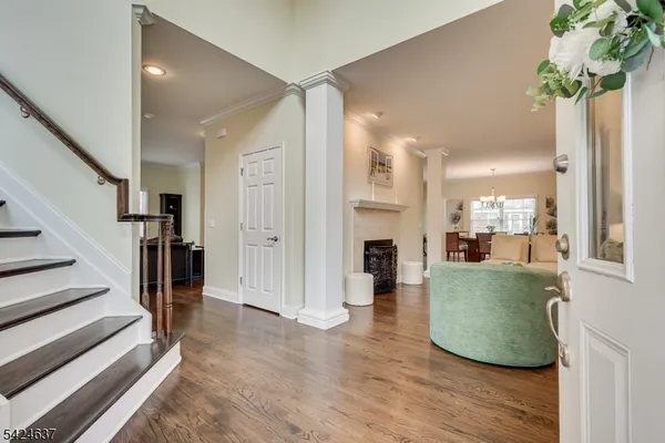 $1,049,999 | 197 Amboy Avenue, Metuchen, NJ 08840