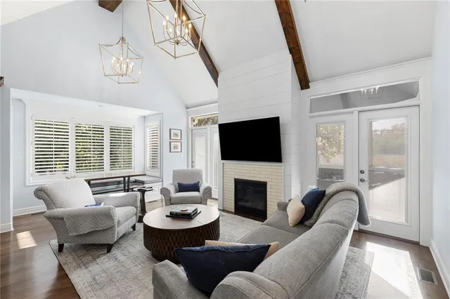 $849,000 | 7874 Howe Circle, Prairie Village, KS 66208