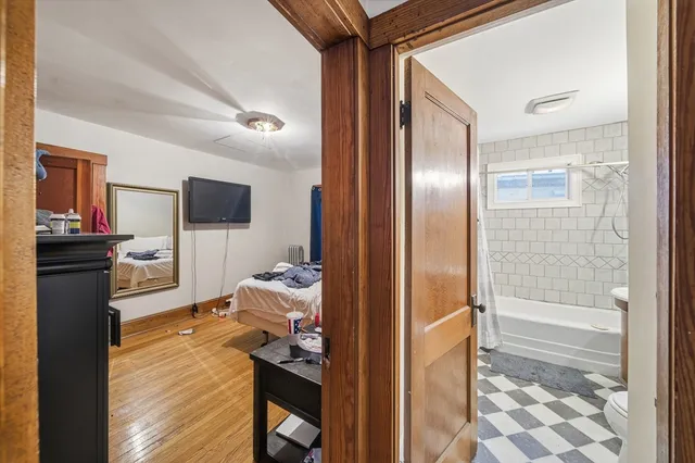 $379,900 | 571-573 Carew Street, Springfield, MA 01104