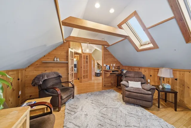 $379,900 | 571-573 Carew Street, Springfield, MA 01104