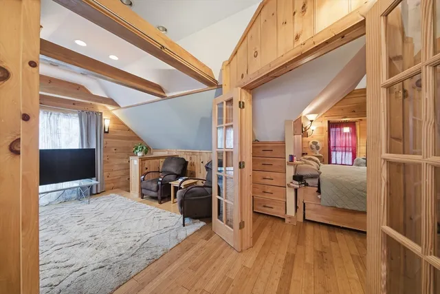 $379,900 | 571-573 Carew Street, Springfield, MA 01104