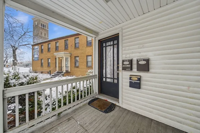 $379,900 | 571-573 Carew Street, Springfield, MA 01104