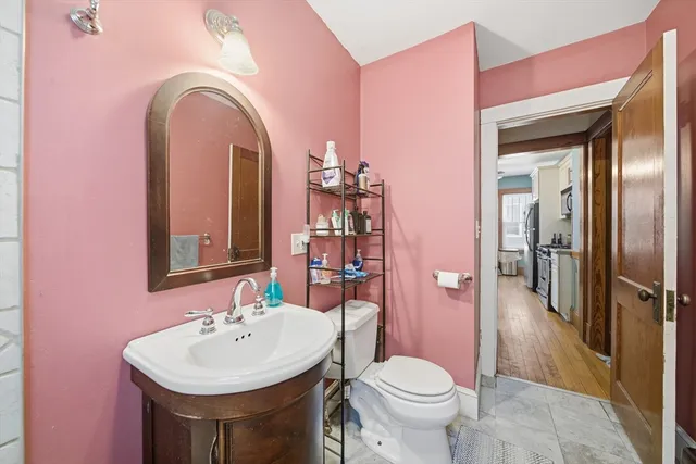 $379,900 | 571-573 Carew Street, Springfield, MA 01104