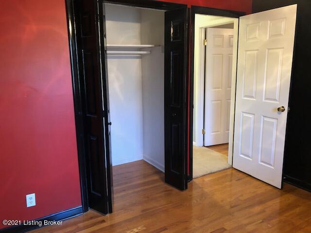 6709 Fernview Road Louisville, KY 40291 - Photo 29 of 39 27RedandBlack room