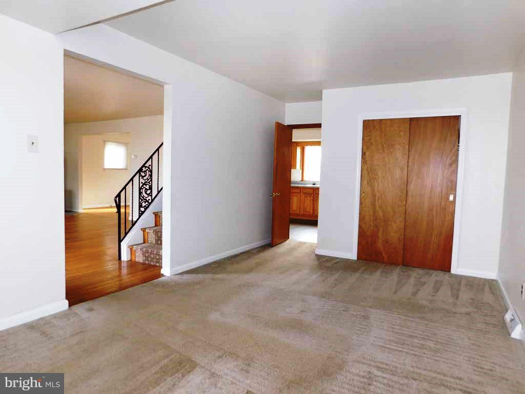 402 Wendy Road Southampton, PA 18966 - Photo 14 of 30 Family Room
