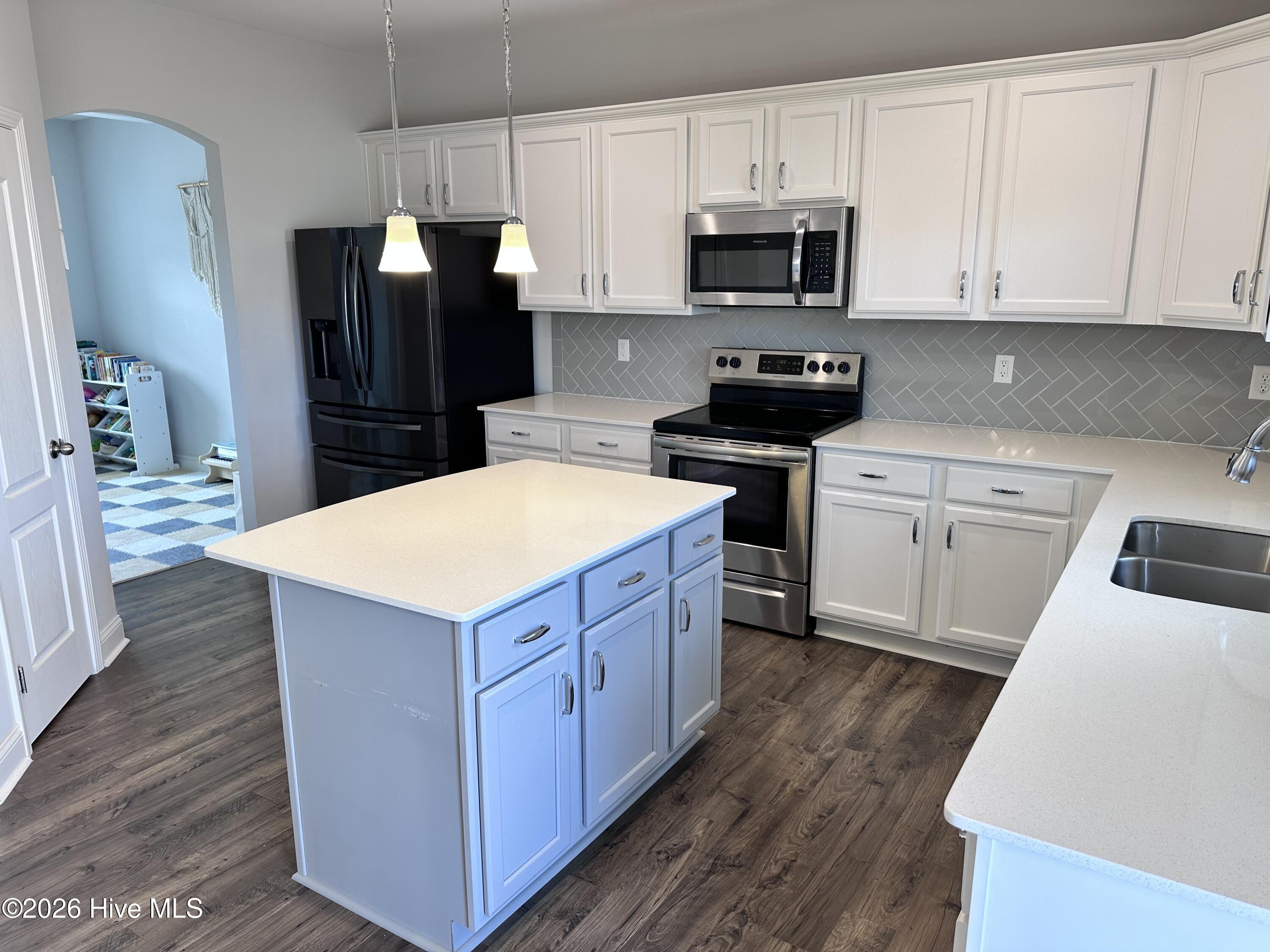 1001 Ferry Spring Lane Jacksonville, NC 28546 - Photo 16 of 51 IMG_7682