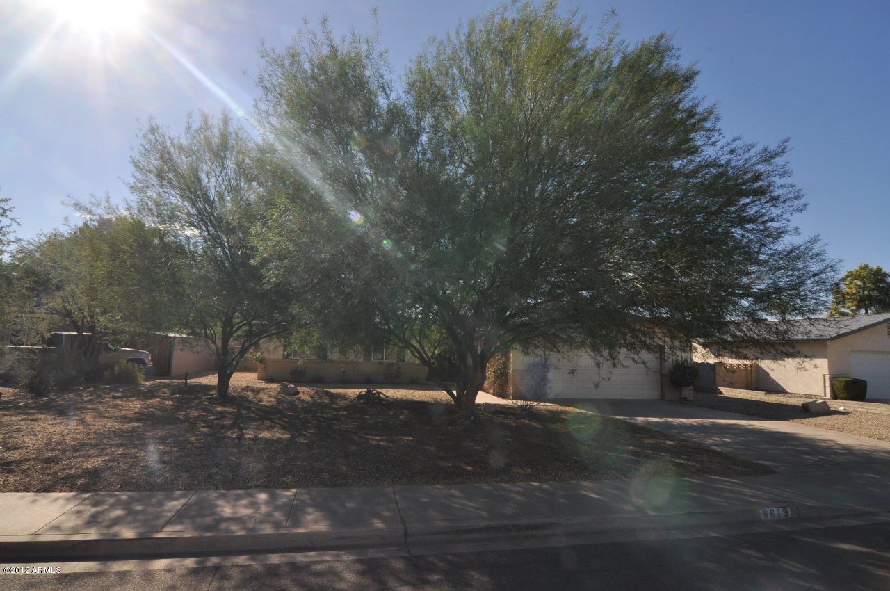 8619 East Camelback Road Scottsdale, AZ 85251 - Photo 1 of 11 DSC_0944