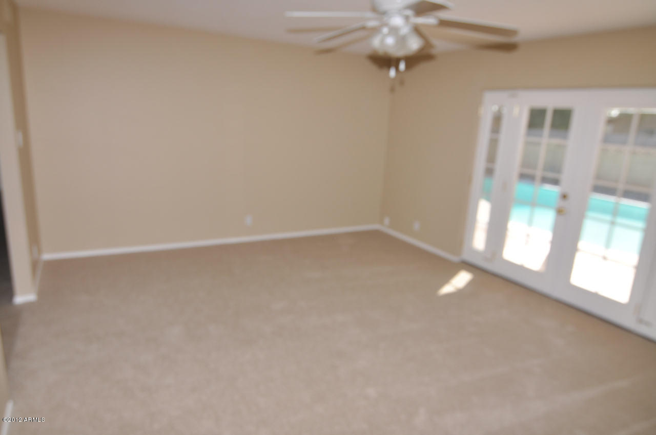 8619 East Camelback Road Scottsdale, AZ 85251 - Photo 4 of 11 DSC_0949