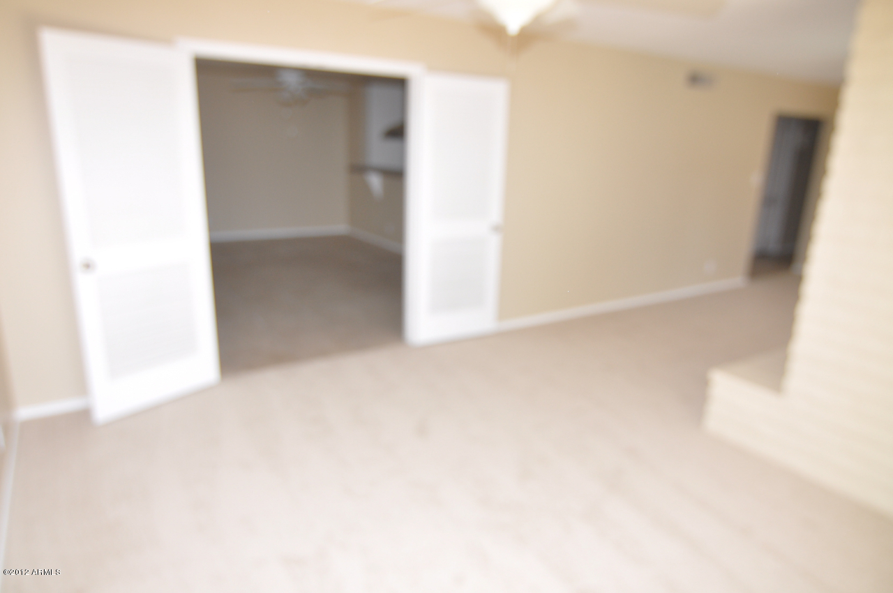 8619 East Camelback Road Scottsdale, AZ 85251 - Photo 5 of 11 DSC_0951