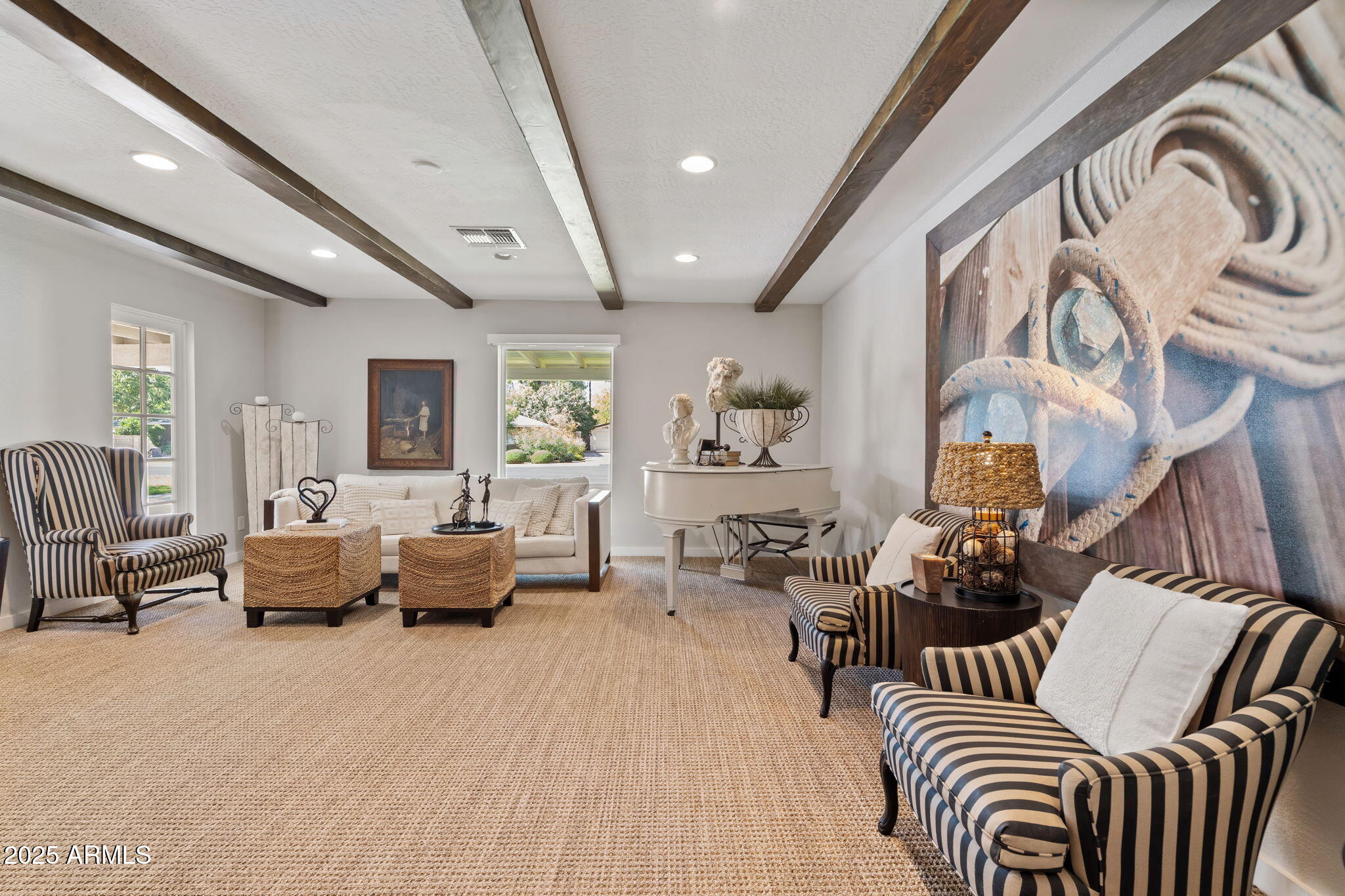 7519 North 12th Avenue Phoenix, AZ 85021 - Photo 38 of 52 a living room with furniture
