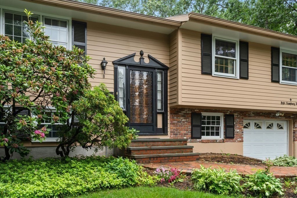 8 Symphony Road Peabody, MA 01960 - Photo 2 of 36 Gallery Image 2